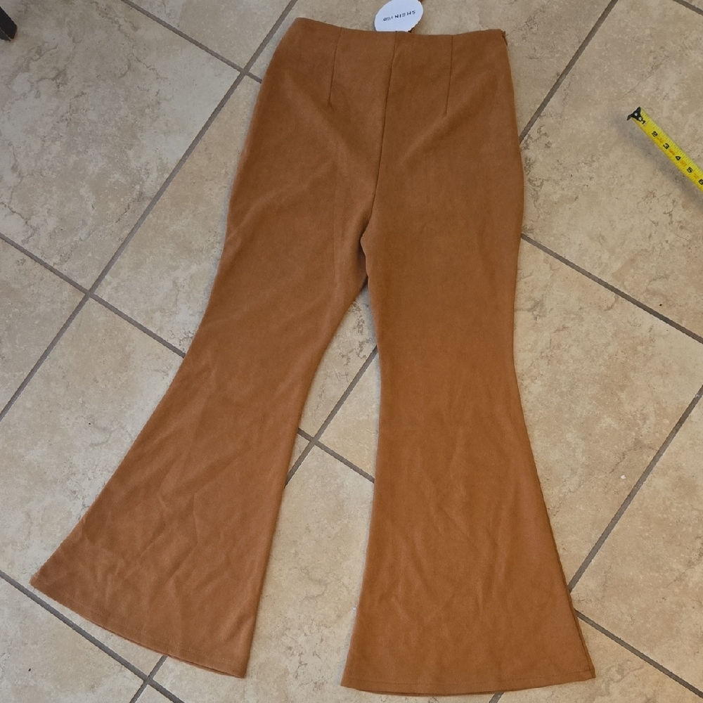 SHEIN Tan Flare Pants - Picture 5 of 6